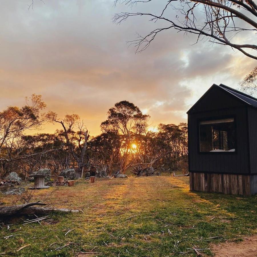 Big Yard Escapes - Two Off-Grid Tiny Houses On The Mowamba River Jindabyne Exterior foto