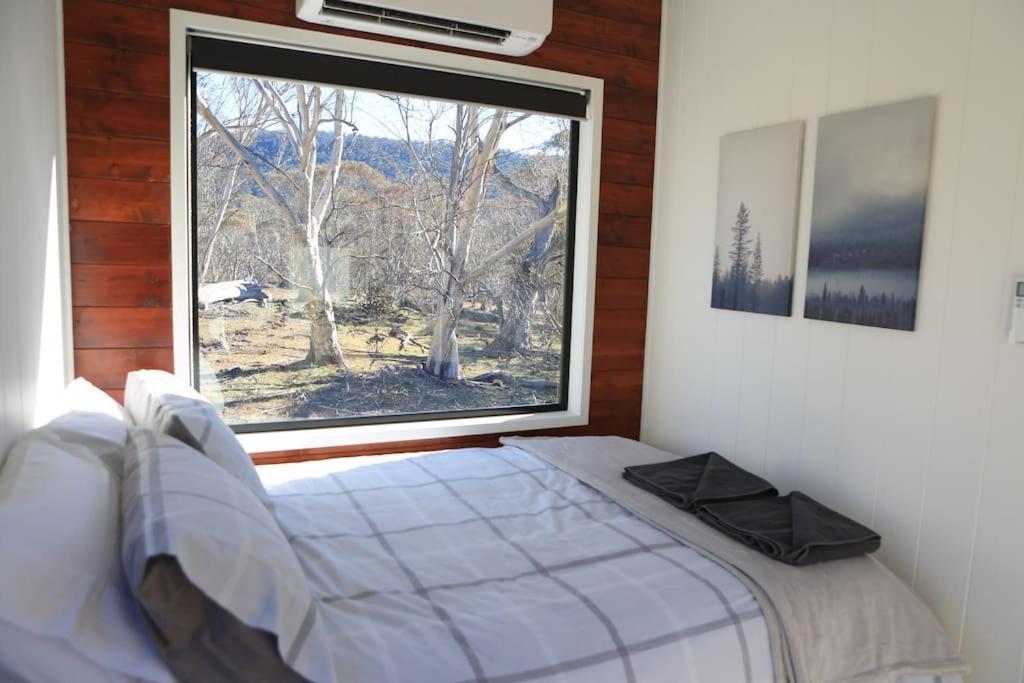Big Yard Escapes - Two Off-Grid Tiny Houses On The Mowamba River Jindabyne Exterior foto
